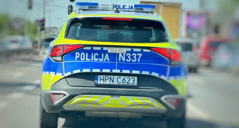 Mieszkańcy zaniepokojeni. Starcie kibiców na przystanku MZK w Toruniu