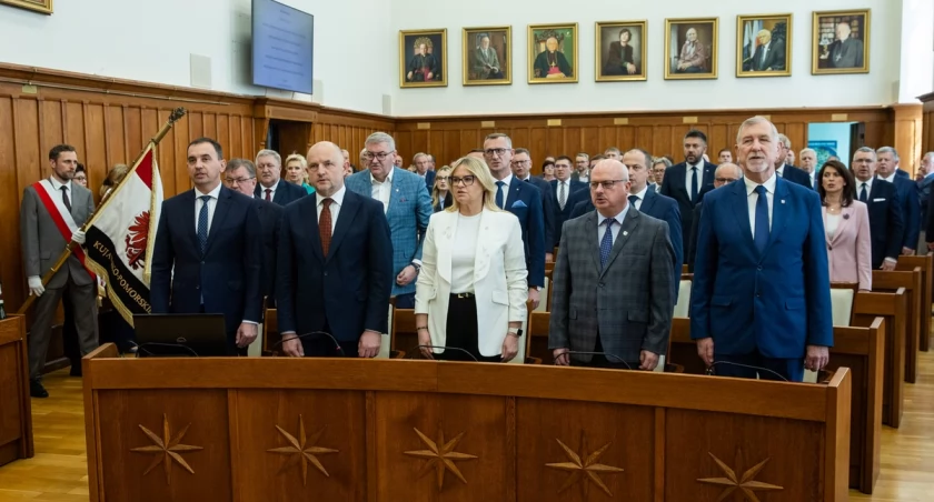 Inauguracyjne posiedzenie sejmiku województwa odroczone do czwartku