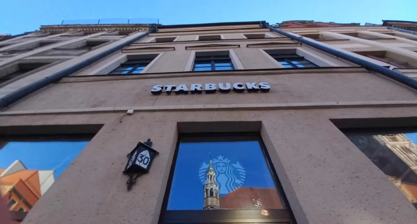 Nowa kawiarnia Starbucks w Toruniu przygotowuje się do otwarcia
