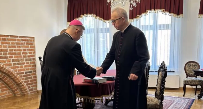Popularny ksiądz nie będzie już proboszczem parafii w Toruniu