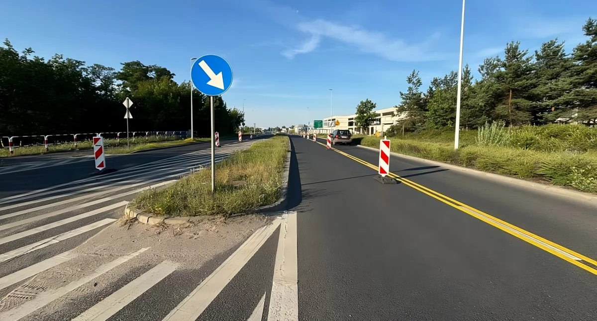 W Toruniu powstaje nowe rondo turbinowe. Jezdnia została zwężona