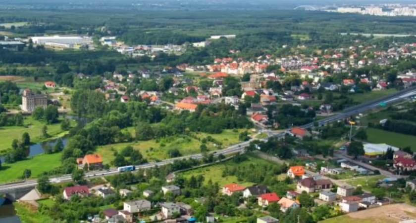 Magazyn Gminy Lubicz. Mieszkańcy podtoruńskiej Złotorii znów idą na wybory
