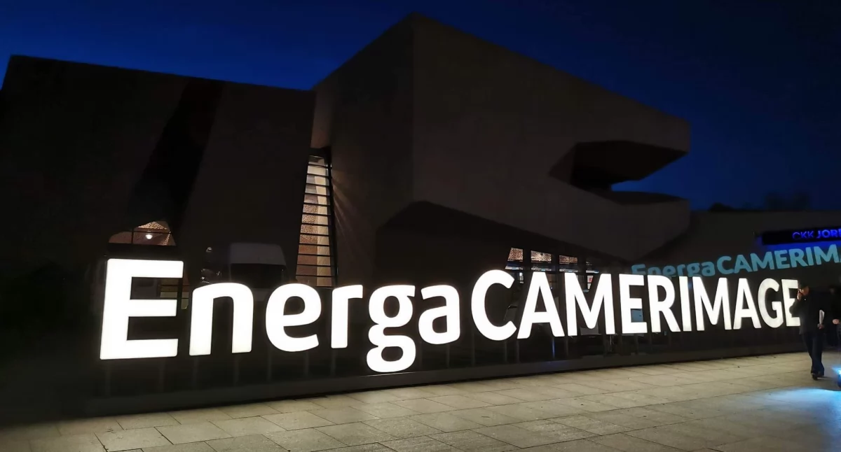 Poznaliśmy oficjalny plakat Festiwalu EnergaCAMERIMAGE 2024 w Toruniu