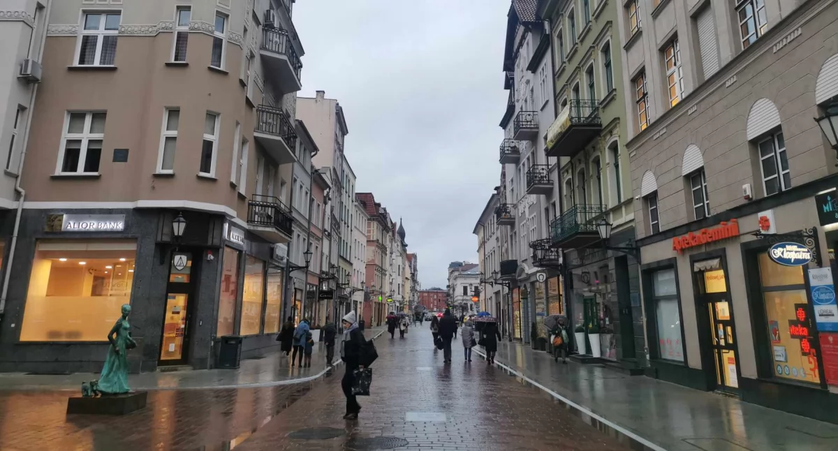 Szokująca prognoza pogody. Temperatura w Toruniu spadnie o prawie 20 stopni