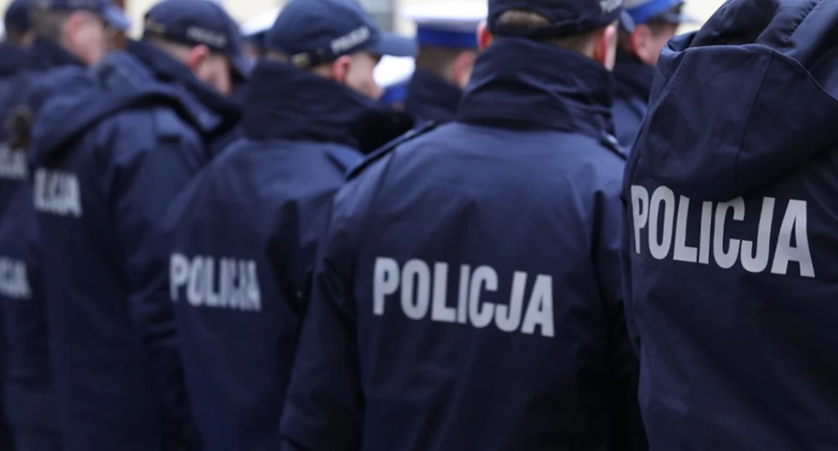Zatrzymani w Toruniu policjanci usłyszeli zarzuty. Kamil Z. posiadał różne środki psychoaktywne