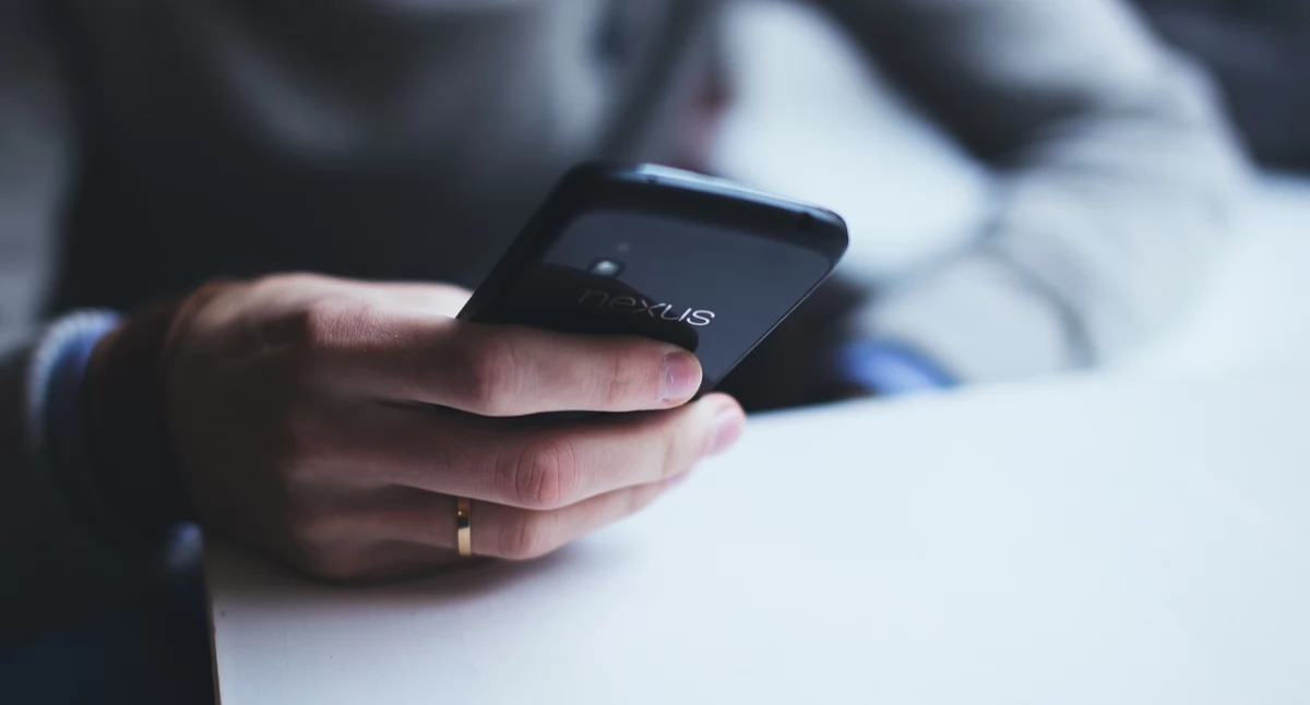 Dramat pod Toruniem. 40-letnia kobieta odebrała „telefon pułapkę”