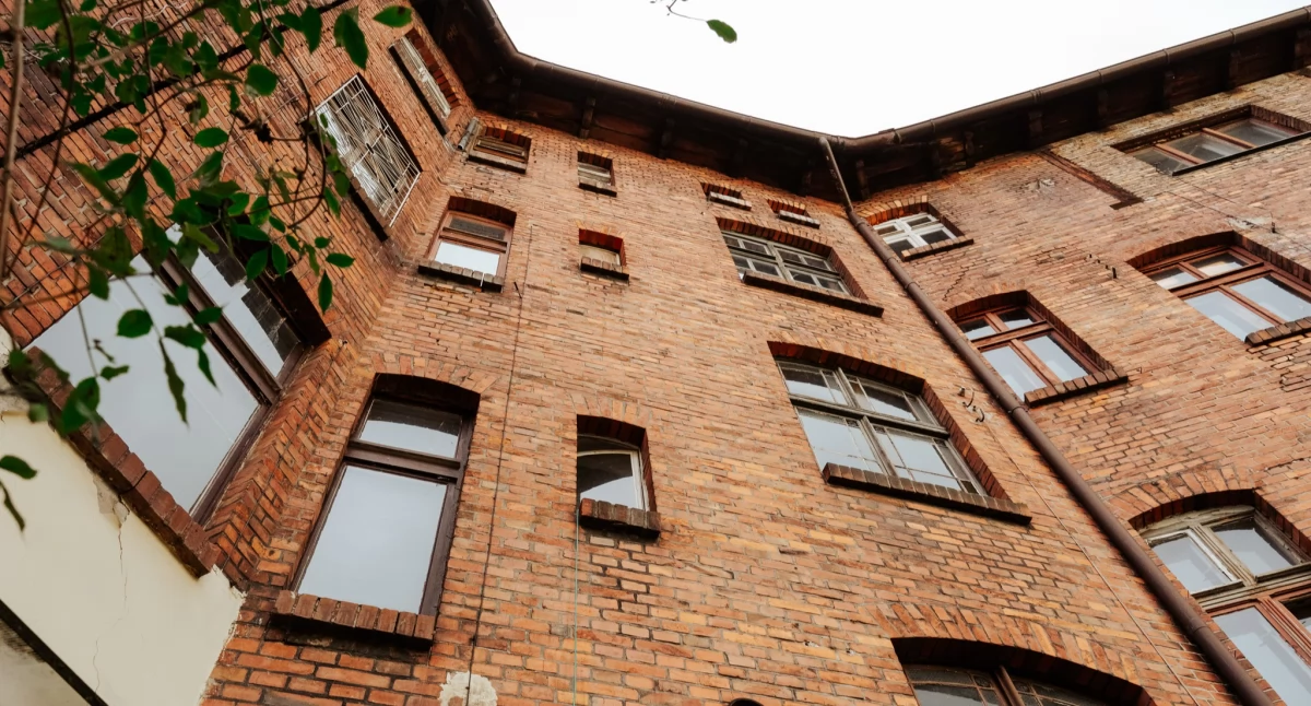 Turyści coraz częściej wybierają apartamenty w kamienicy na wakacyjne wyjazdy