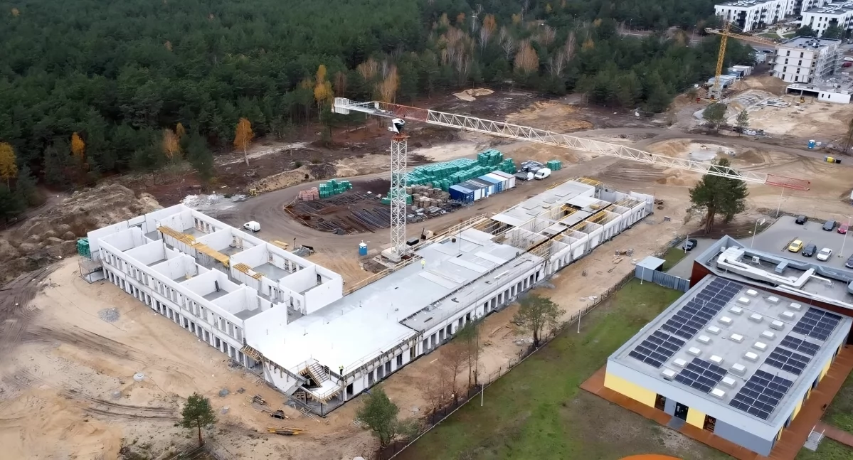 W Toruniu powstaje nowa szkoła, ale jej hala sportowa już dziś budzi kontrowersje