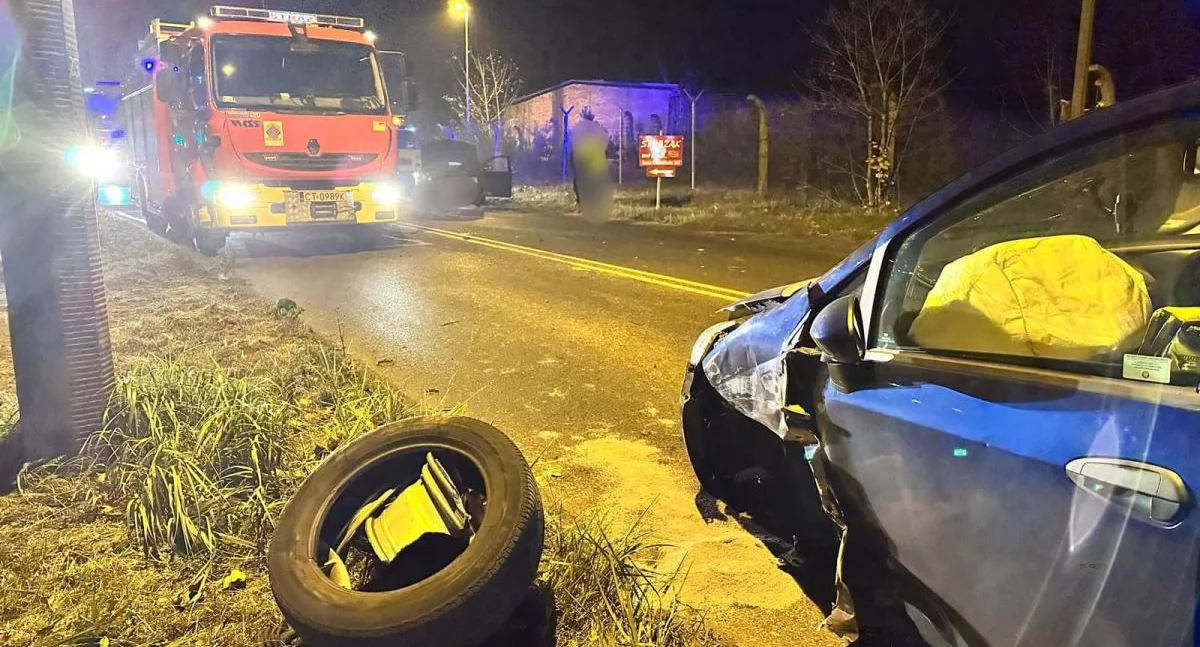 Groźny dzwon po zmroku w Toruniu. 30-latka uratowała poduszka powietrzna