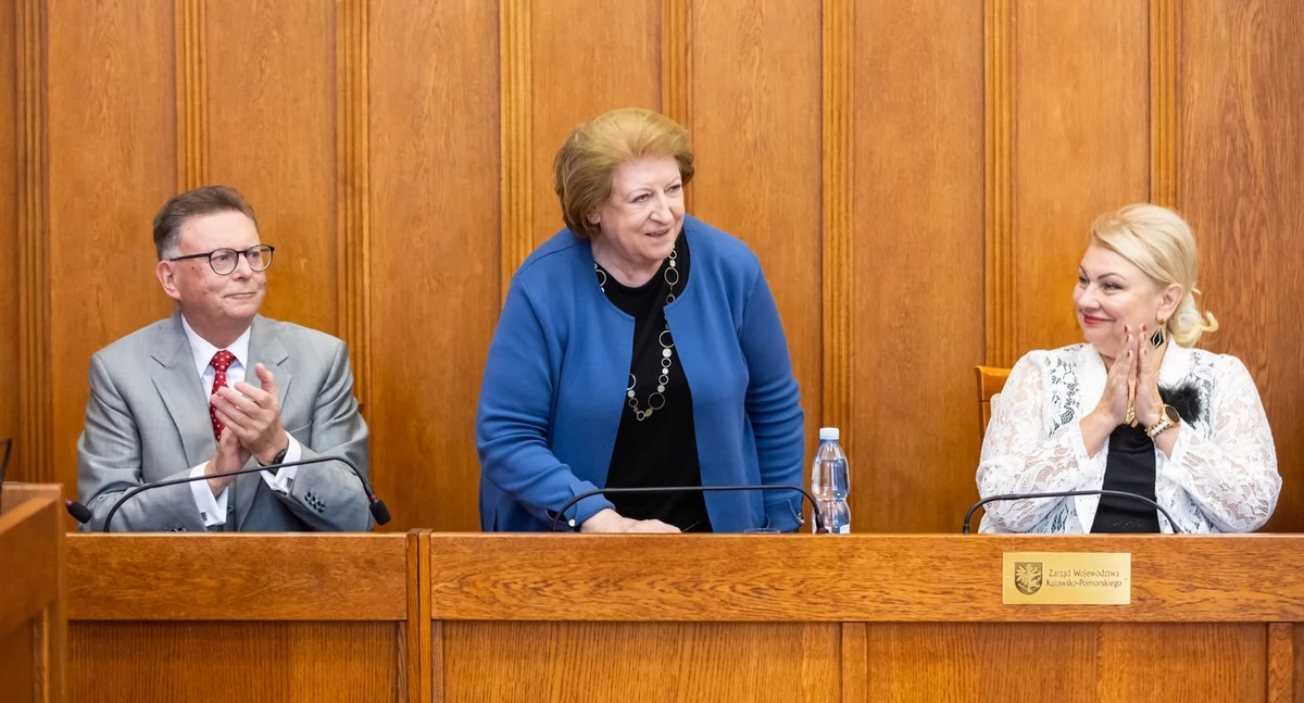 Prof. Hanna Suchocka gościła na konferencji „Kobieta w dyplomacji” w Toruniu