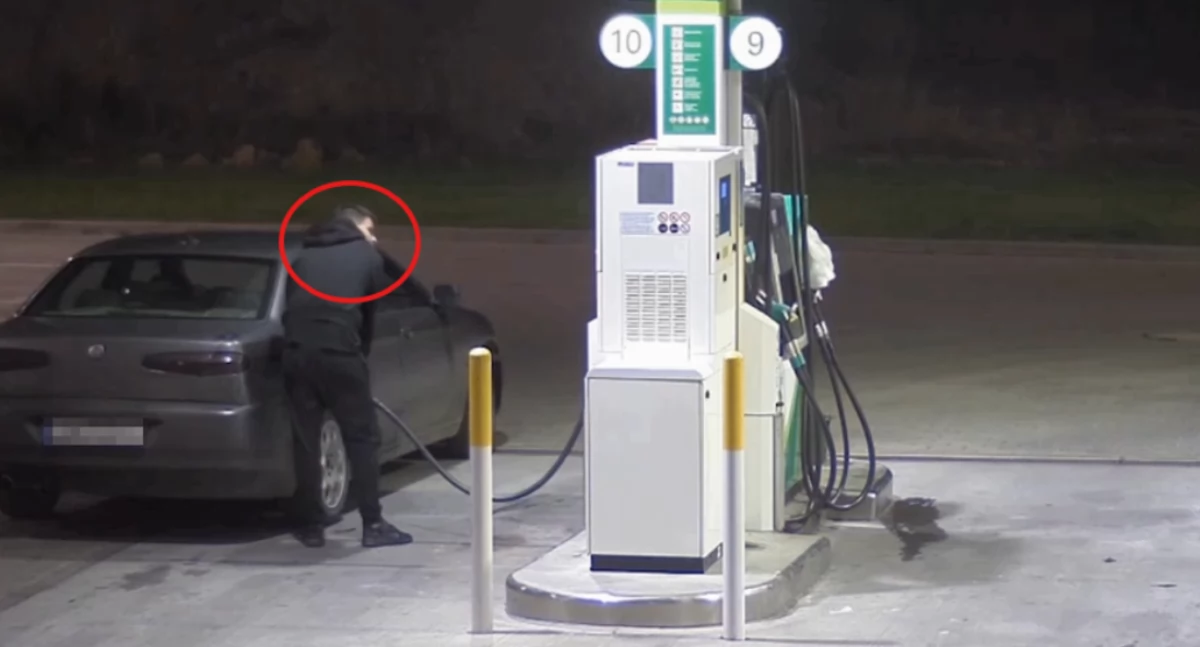 Sprytny złodziej na stacji pod Toruniem. Policjanci nie są w stanie go zatrzymać