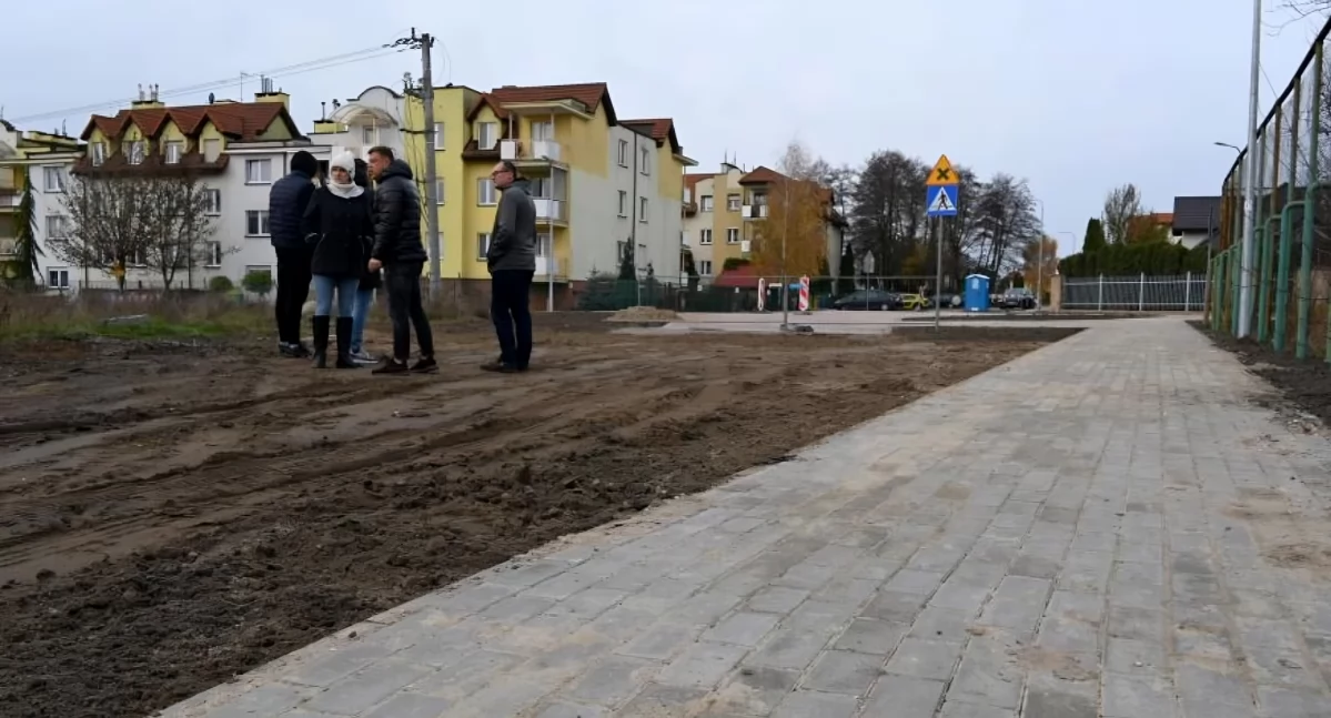 Nowy chodnik został wybudowany pod Toruniem. Kosztował ponad pół mln zł