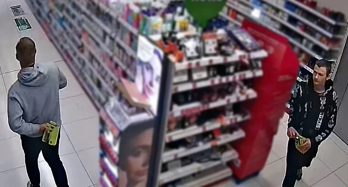 To oni okradli Rossmanna w Toruniu. Rozpoznajesz ich? [ZDJĘCIA]