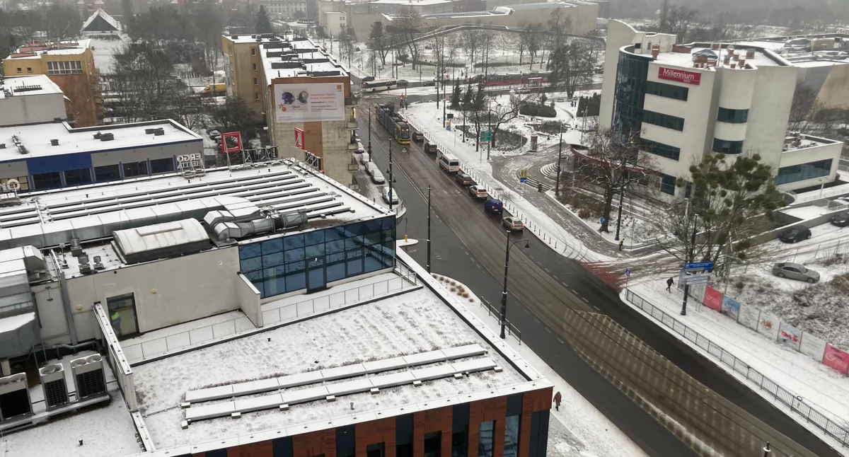 Zima wróciła do Torunia. IMGW wydał ostrzeżenie pierwszego stopnia