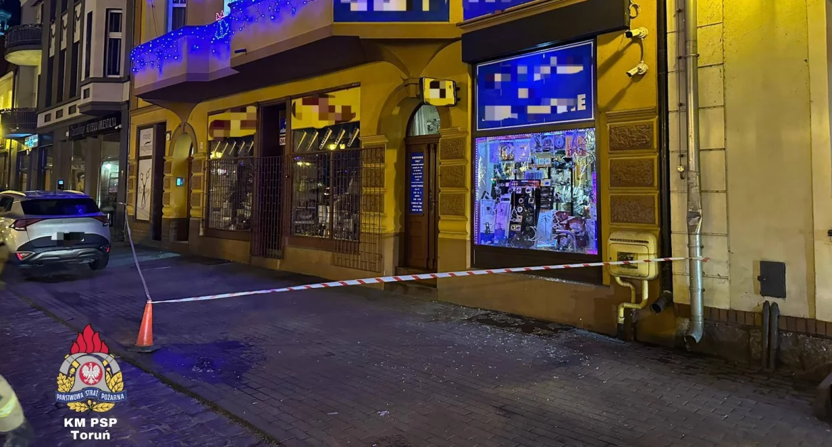 Żrąca substancja została wrzucona do sklepu pod Toruniem