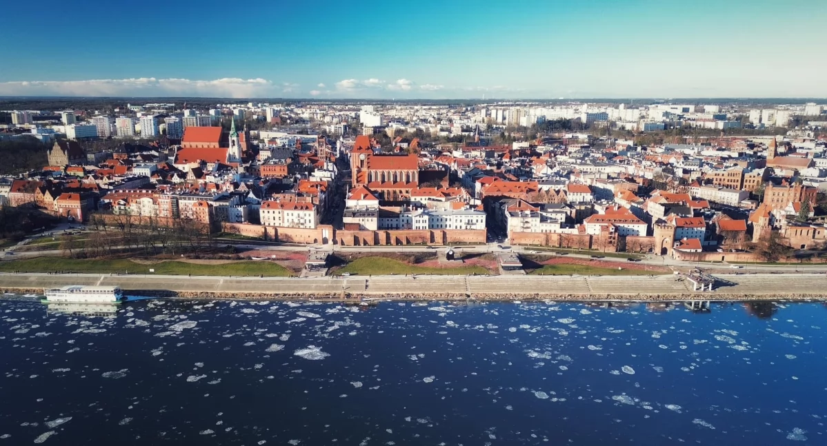 Fala arktycznego powietrza dotarła do Torunia. Tak zimno nie było już dawno