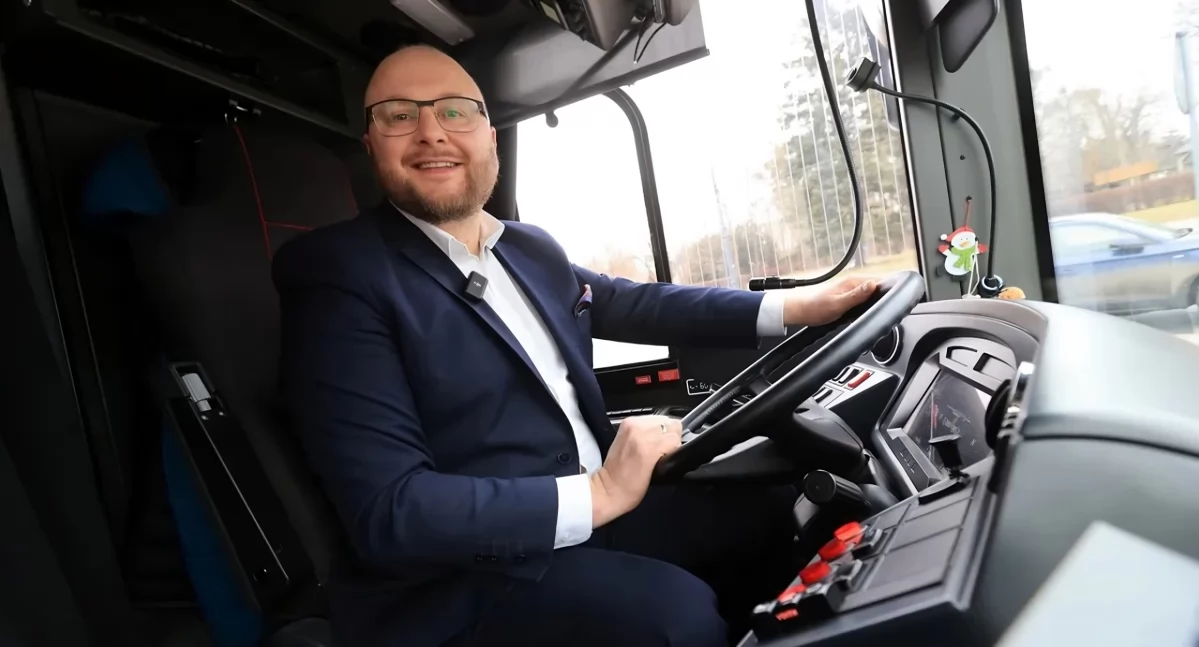 Rewolucja w komunikacji miejskiej w Toruniu. MZK pozyskał 35 cichych autobusów 
