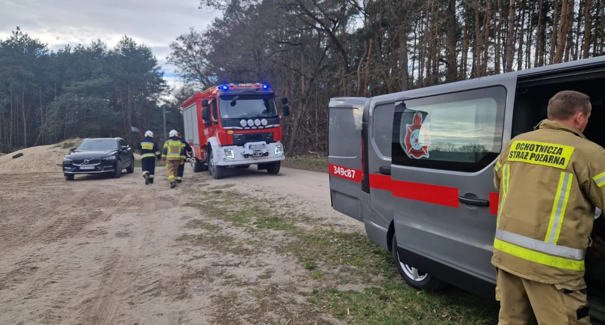 Groźny wypadek pod Toruniem. Pijany 39-latek zahaczył o słup