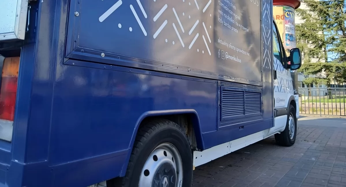 W Toruniu działa mobilna piekarnia znanej marki. Powstała w miejscu kebaba