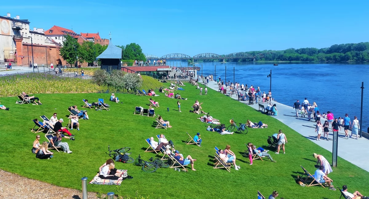 Uderzenie lata w Toruniu. Tego dnia temperatura wystrzeli w górę