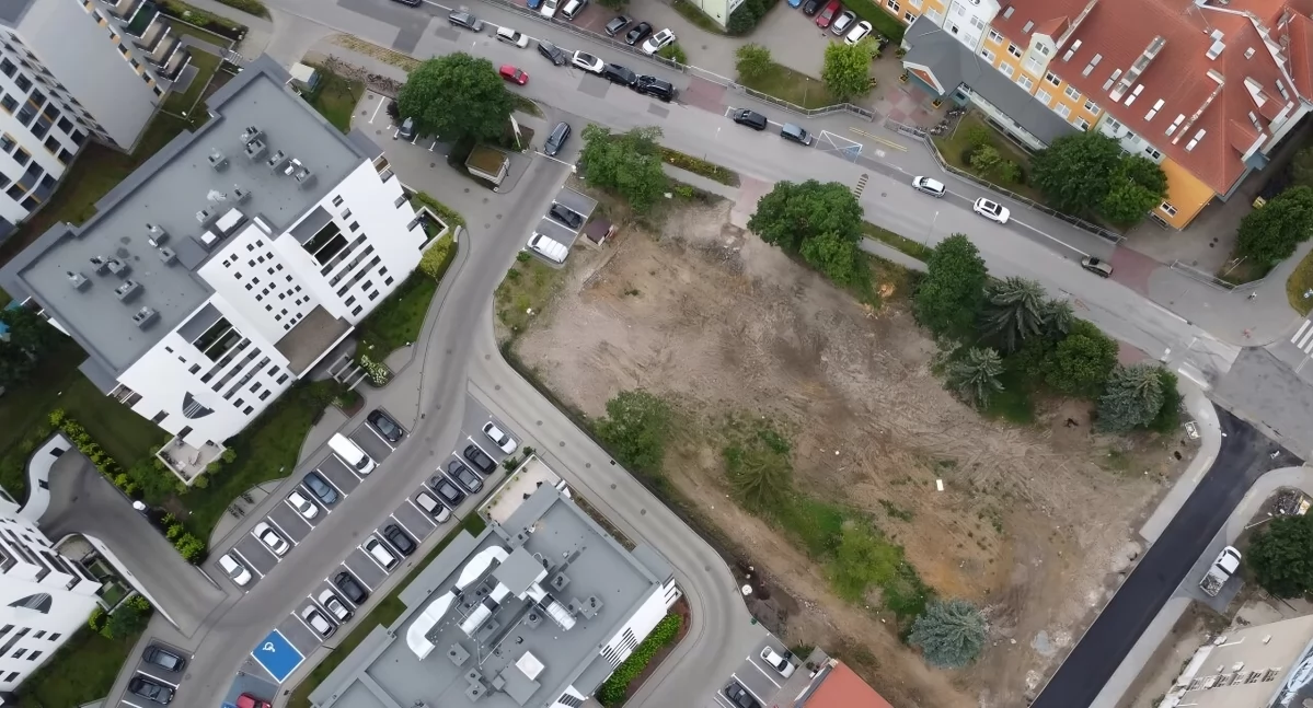 Teren po fabryce w Toruniu zostanie sprzedany. Działka kosztuje fortunę