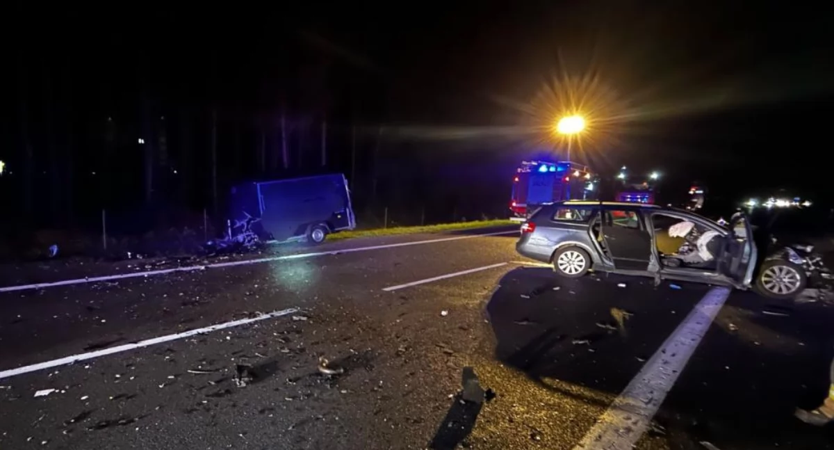 Koszmarny wypadek pod Toruniem. Pięć osób trafiło do szpitala