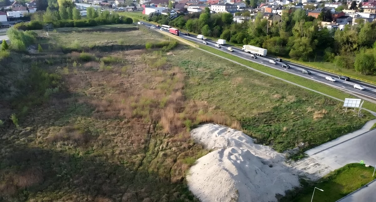 Pod Toruniem ma powstać duży park handlowy. Inwestor „oznaczył” teren
