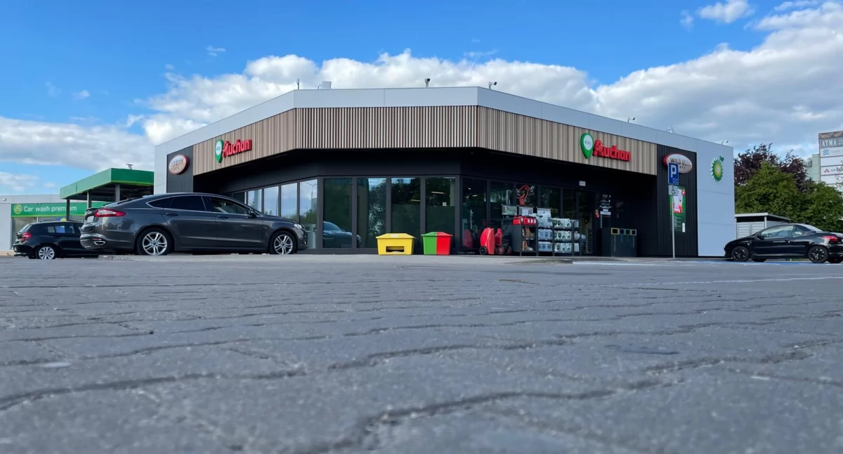 W Toruniu uruchomiono nowy sklep Auchan. Jest otwarty także w niedziele niehandlowe