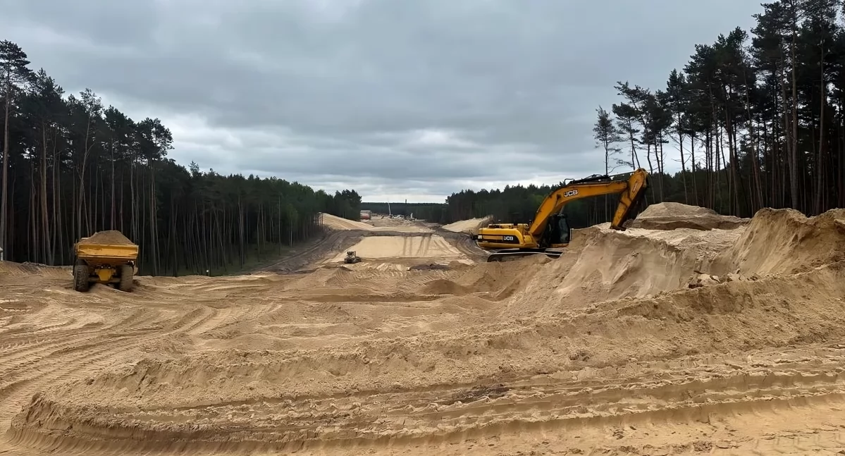 Budowa drogi ekspresowej do Torunia nabiera rozpędu. Ponad 200 osób pracuje na tym odcinku
