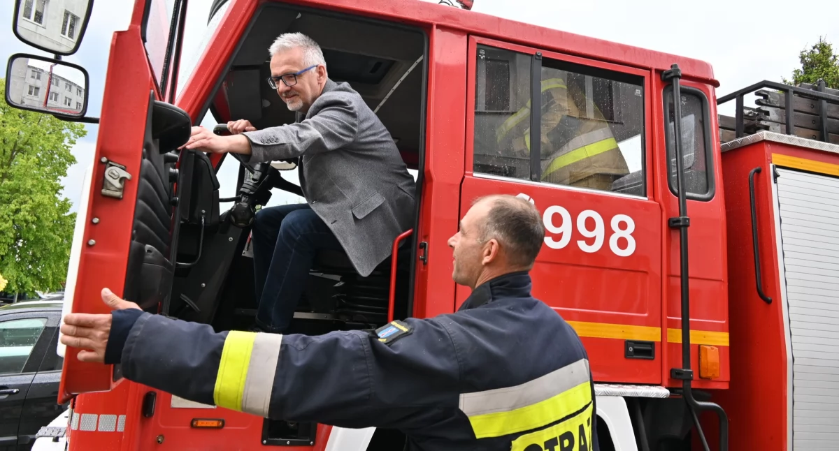 Strażacy ochotnicy z małej wsi pod Toruniem otrzymali nowoczesny wóz strażacki