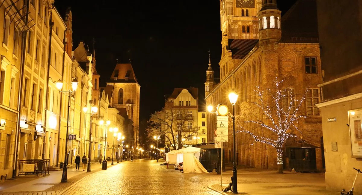 Poszukiwany nastolatek zatrzymany w centrum Torunia. W ręku trzymał nóż