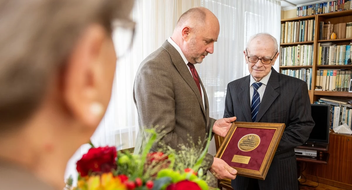 Filar toruńskiej opozycji demokratycznej otrzymał złoty medal Unitas Durat