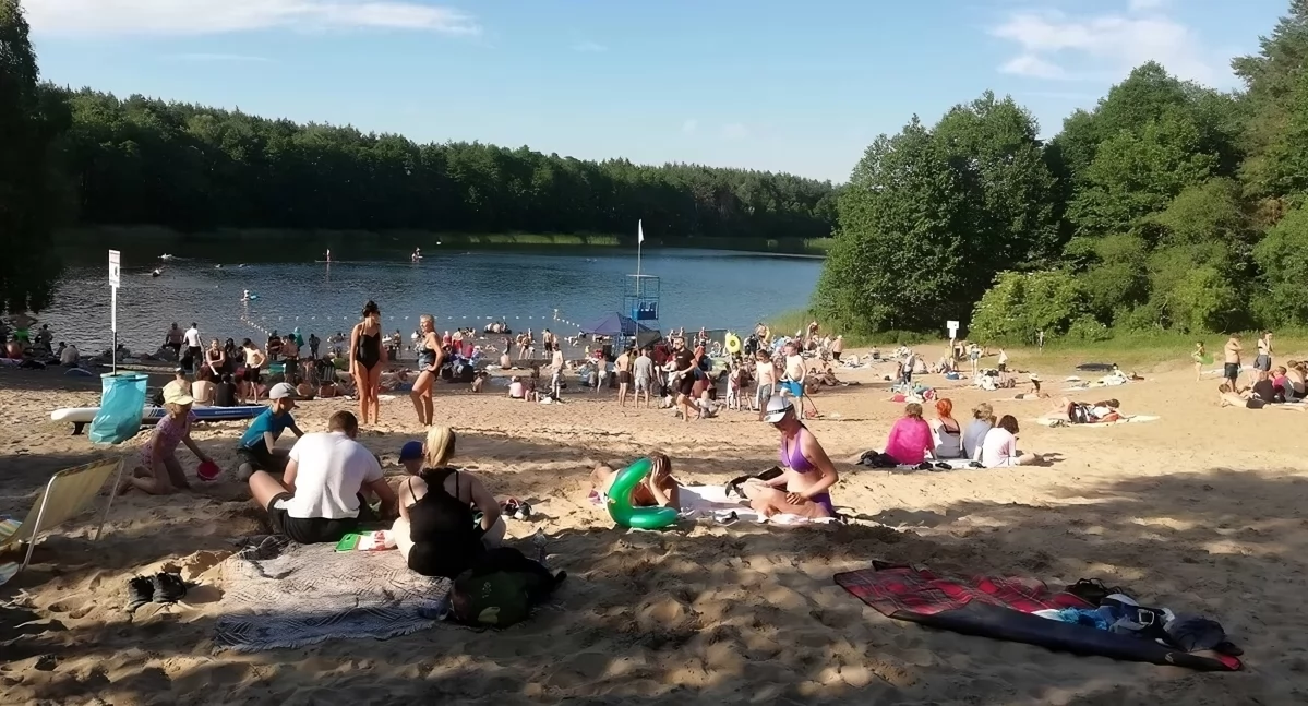 Wraca popularne kąpielisko pod Toruniem. Wstęp na plażę jest bezpłatny