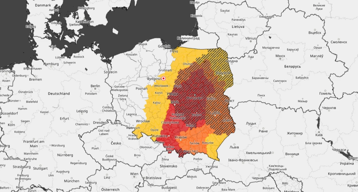Niż genueński utrzyma się nad Polską. Toruń znalazł się w żółtej strefie