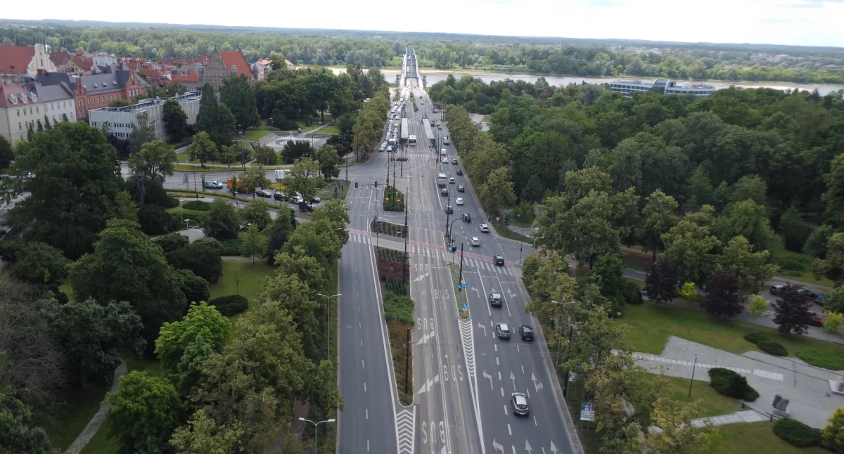 Rusza duży remont w centrum Torunia. Zalecany jest objazd przez nowy most