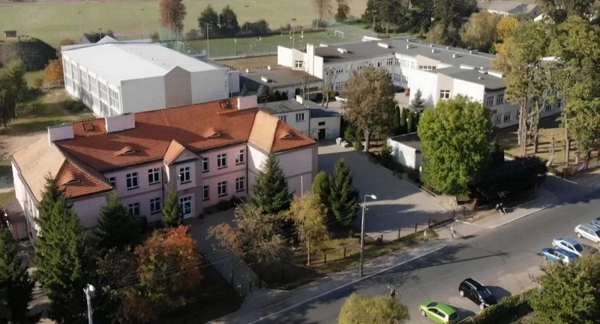 Ruszyła modernizacja szkoły pod Toruniem. Po remoncie będzie tańsza w utrzymaniu