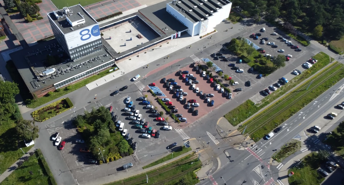 UMK w Toruniu wprowadza nową opłatę od 1 września. Studenci oburzeni