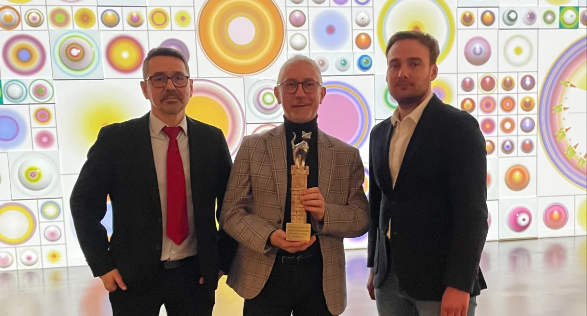 Mariusz Składanowski odebrał TORUŃSKIEGO KOTA w kategorii KULTURA