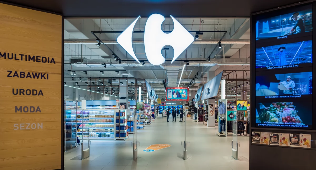 Zwrot w sprawie zakupu Carrefoura. Gigant z Torunia chciał przejąć sieć