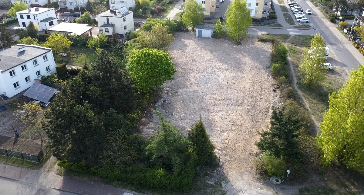 Dawny hotel w Toruniu został zburzony. W jego miejscu powstanie duże centrum