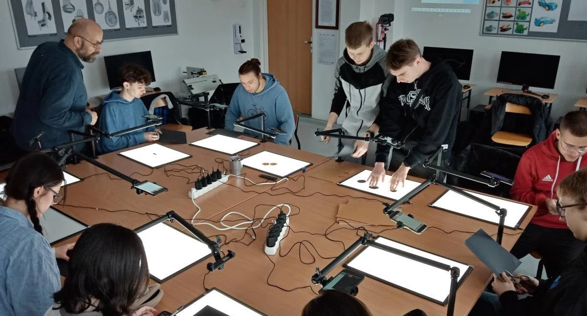 Warsztaty 2D i 3D w Zespole Szkół Ogólnokształcących i Technicznych nr 13 w Toruniu 