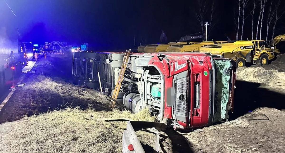Karambol na trasie Toruń - Bydgoszcz. Zderzyły się trzy ciężarówki