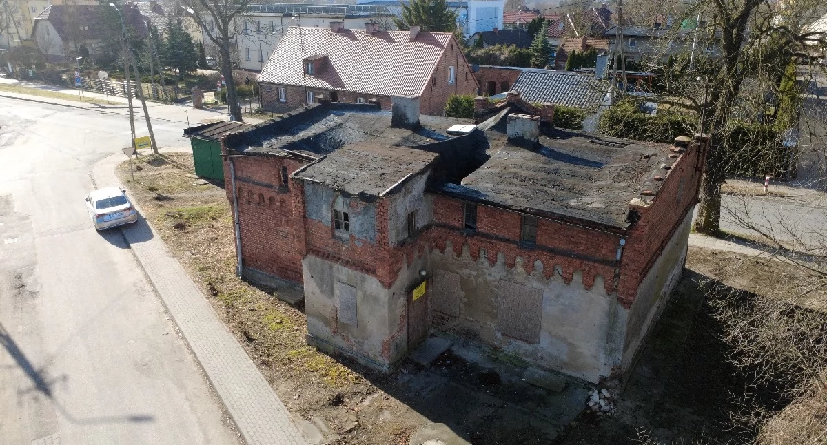 Budynek pod Toruniem zostanie rozebrany. Powstanie tam wielofunkcyjne centrum
