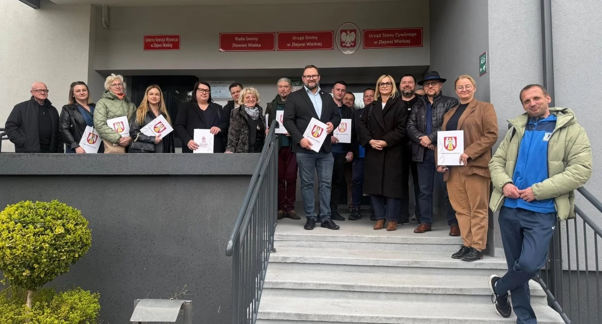Magazyn Gminy Zławieś Wielka: Podpisano umowy z organizacjami pozarządowymi