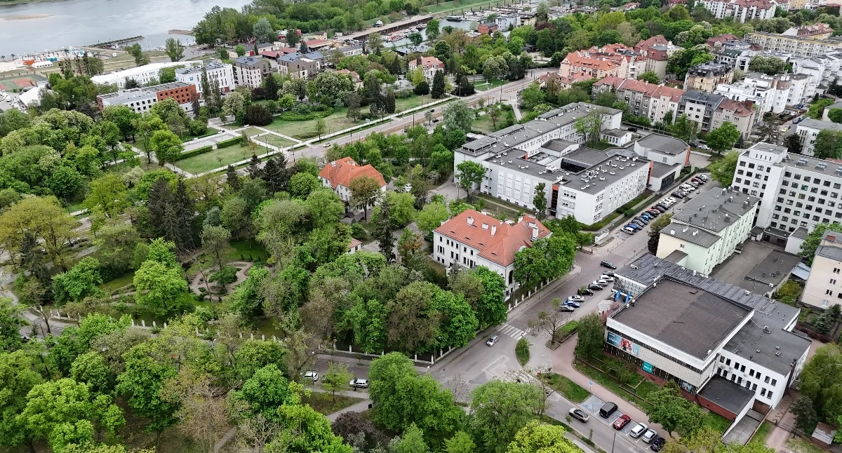 Zmiany w obsłudze programu „Czyste Powietrze”. W Toruniu uruchomiono nowe narzędzia