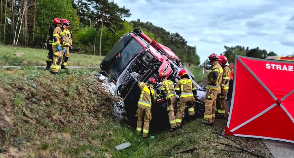 Tragiczny wypadek na drodze pod Toruniem. Jedna osoba nie żyje