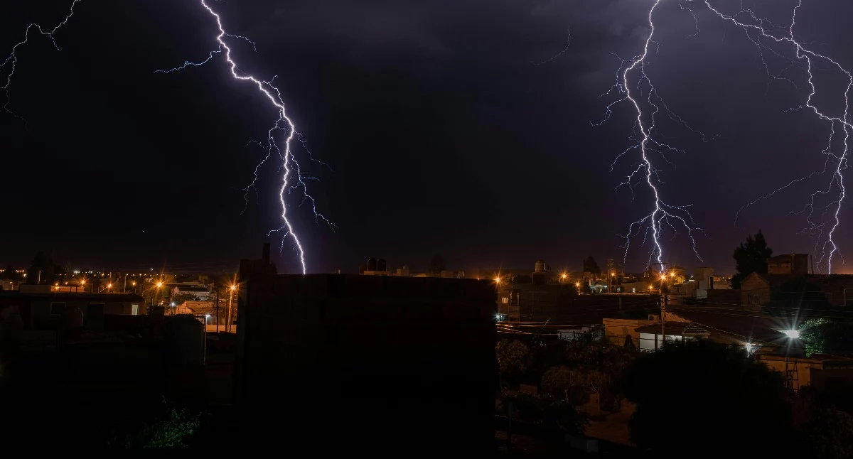 Jest zapowiedź ostrzeżenia przed burzą w Toruniu. Znamy dokładny termin