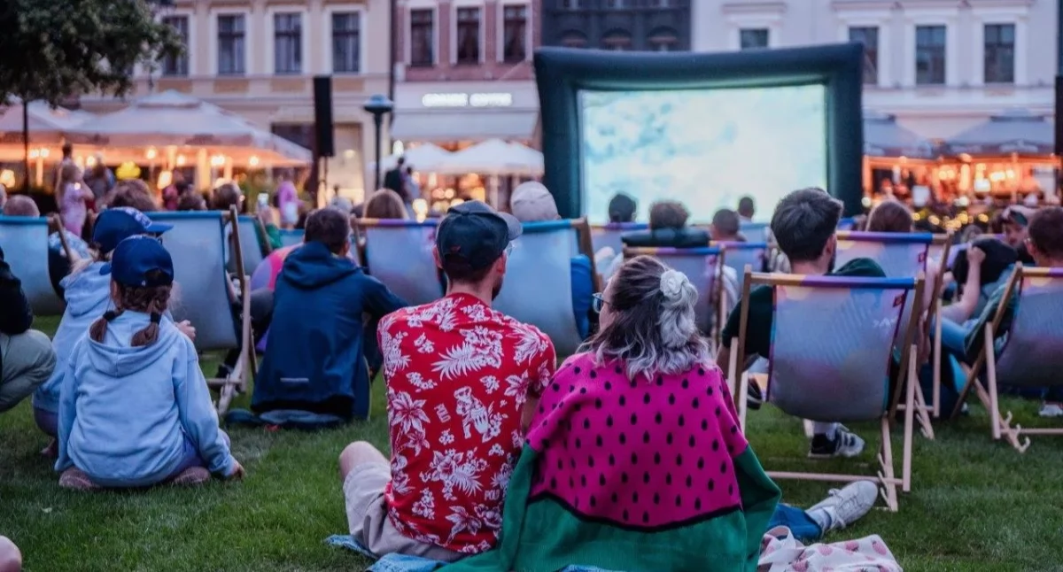 Kino plenerowe stanie w trzech miejscach w Toruniu. Wstęp będzie darmowy