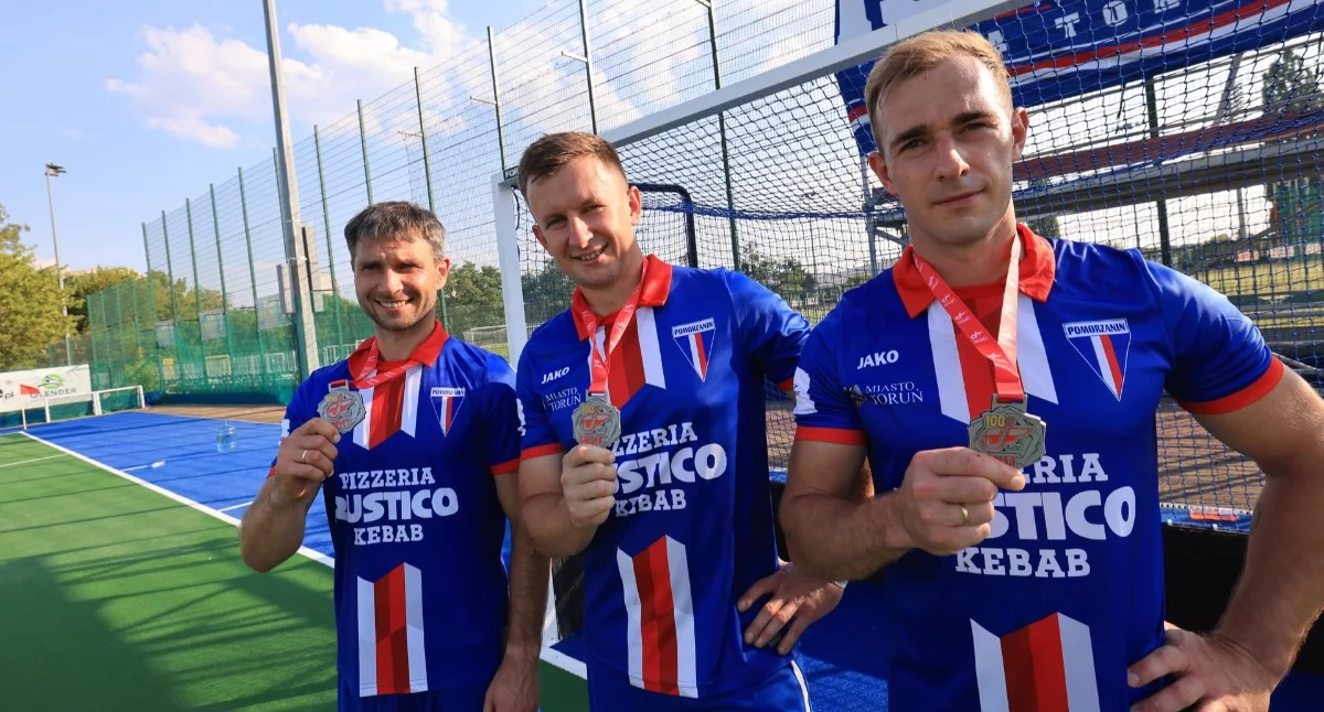 Hokeiści Pomorzanina lubią srebro. W finale przegrali w piekielnym upale