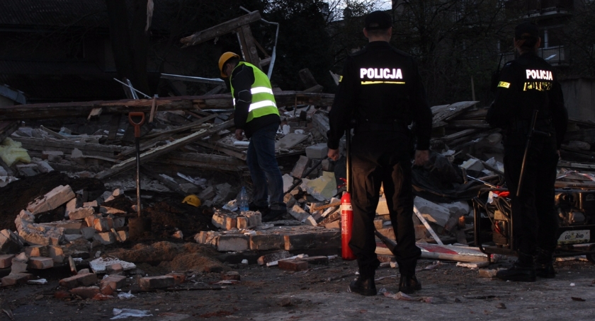 Runął budynek przy Podgórnej! Jedna osoba nie żyje! [akt.]